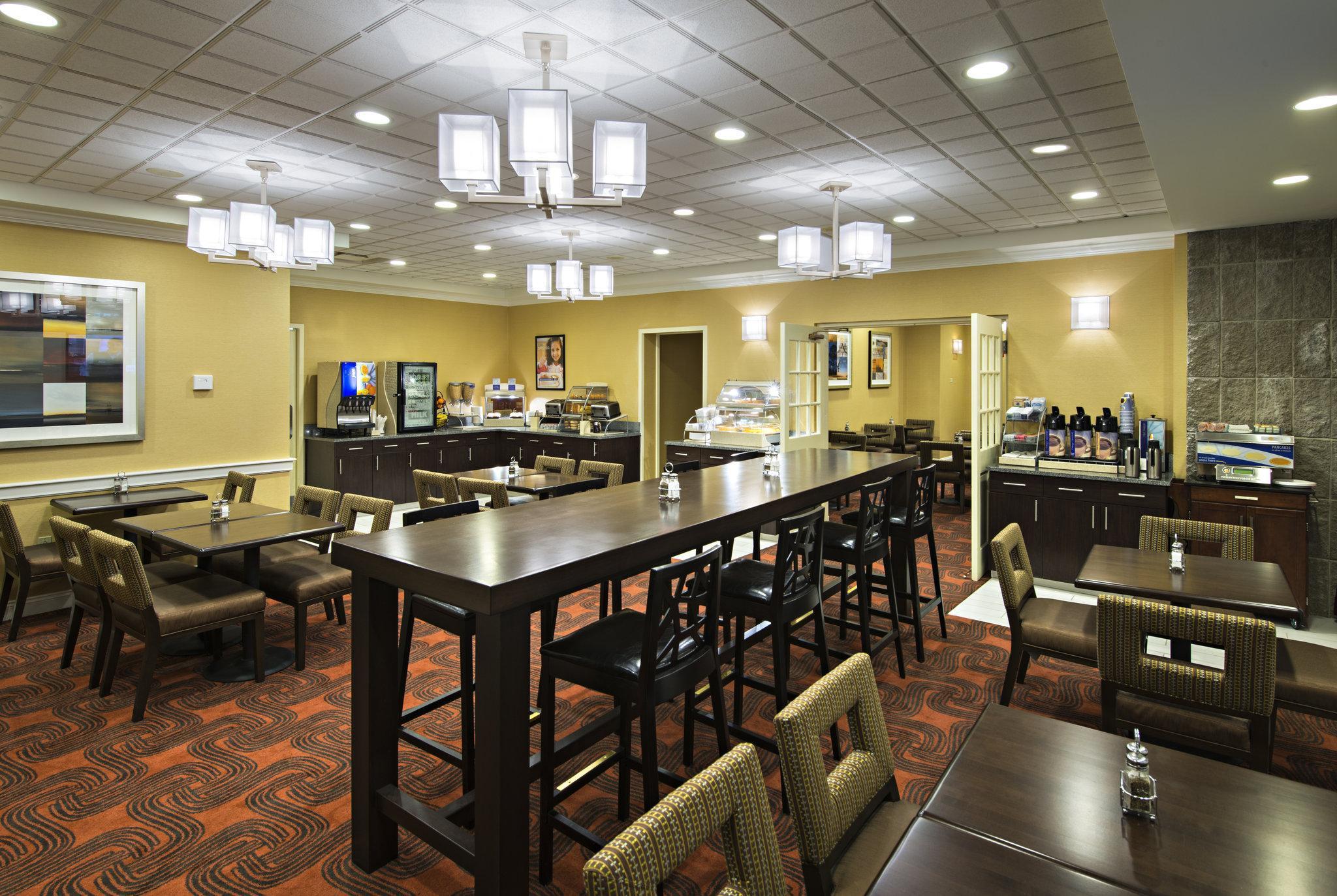 Holiday Inn Express & Suites Boston - Cambridge By Ihg Eksteriør bilde